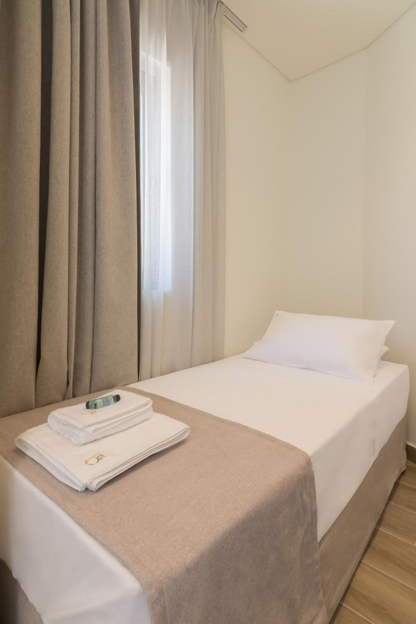 Socrates Fully Equipped Apartments With Unique Design Atena Exterior foto